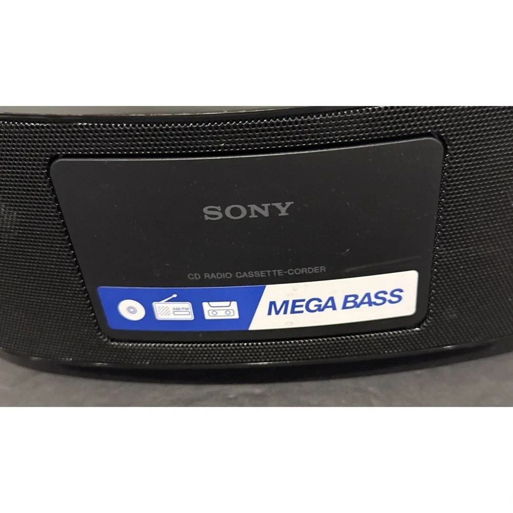 Sony CFD-S50 Mega Bass Boombox Personal Audio System CD-MP3-Cassette-AM/FM Radio